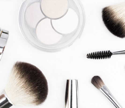 10 Home Tips To Easily Remove Long-Wear Makeup