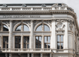Central Banks, Financial System and the Creation of Money (and Deficit)